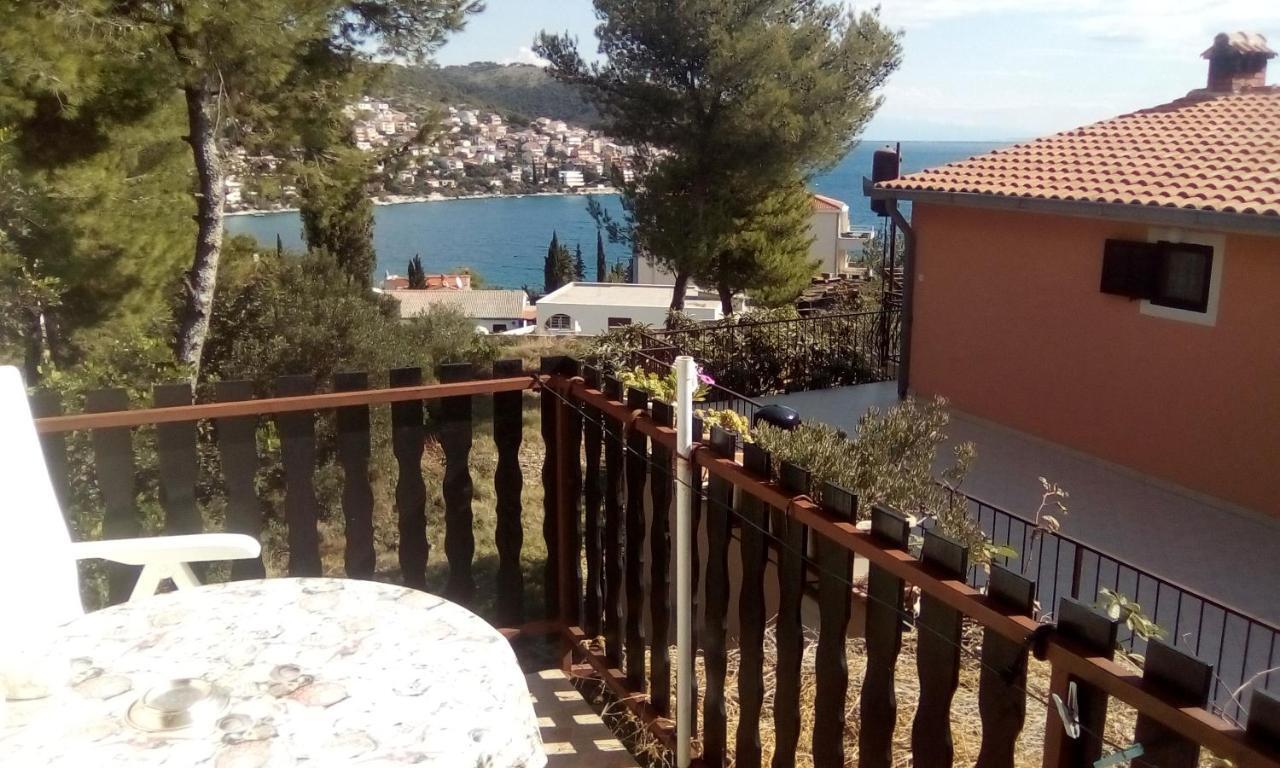 Apartmani Irena Ciovo Trogir Eksteriør bilde